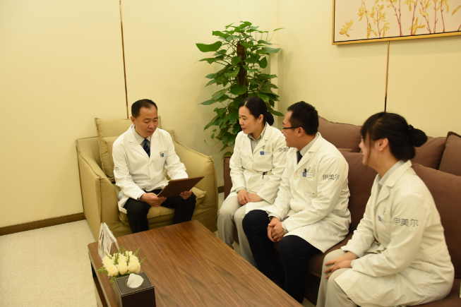 青岛伊美尔杨文国:专家技术是整形医院发展的