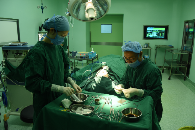 青岛伊美尔杨文国:努力推动我国鼻部整形美容