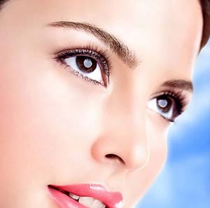 注射隆鼻和假体隆鼻的优缺点对比