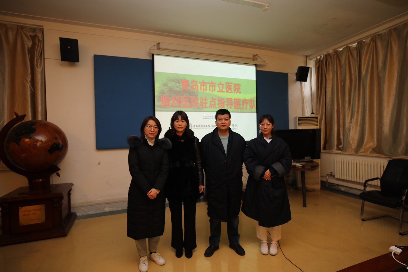 左起依次为:孙娟,李靖,谢伟峰,宋鸾鸾