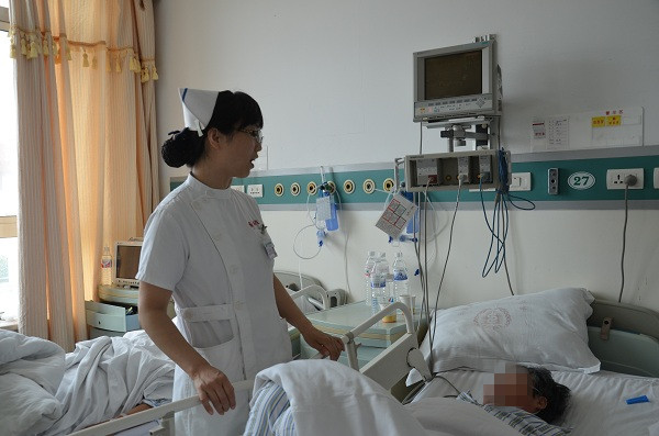 什么是护理岗位 00216a69ae18151265081a.jpg